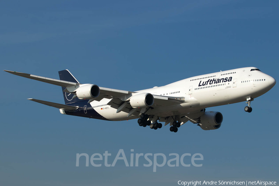 Lufthansa Boeing 747-830 (D-ABYA) | Photo 218344