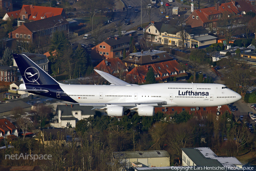Lufthansa Boeing 747-830 (D-ABYA) | Photo 218383