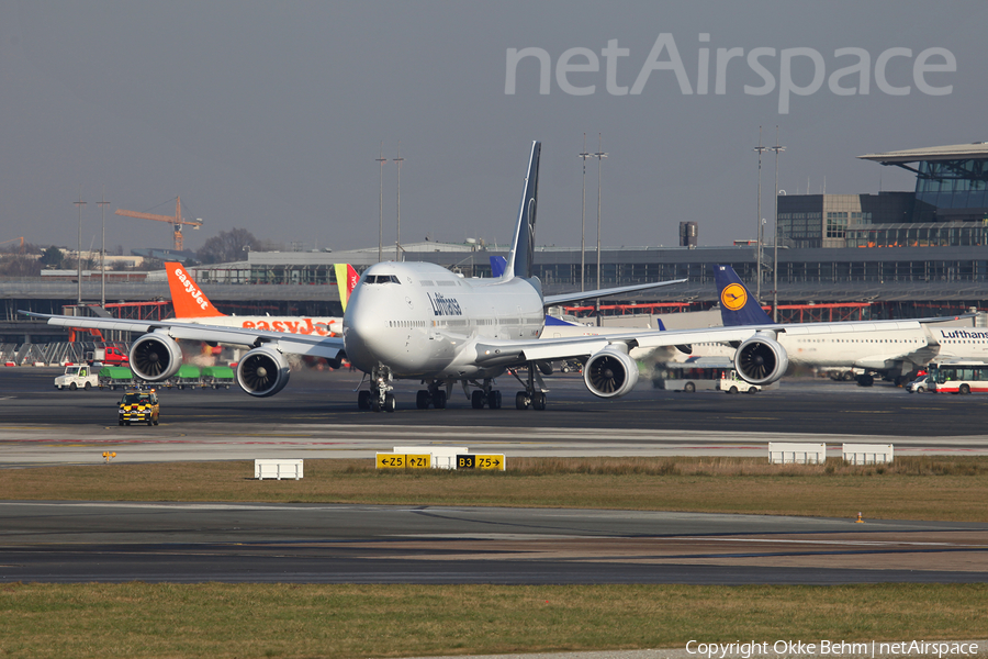 Lufthansa Boeing 747-830 (D-ABYA) | Photo 218813