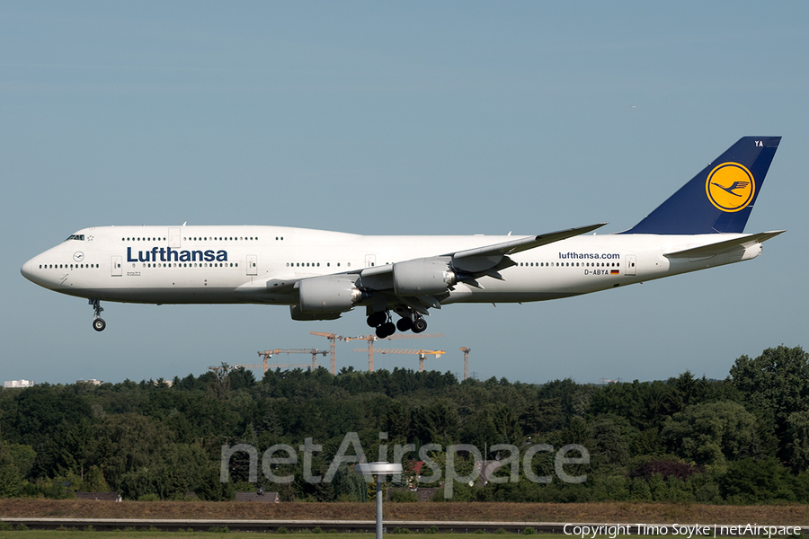 Lufthansa Boeing 747-830 (D-ABYA) | Photo 28819