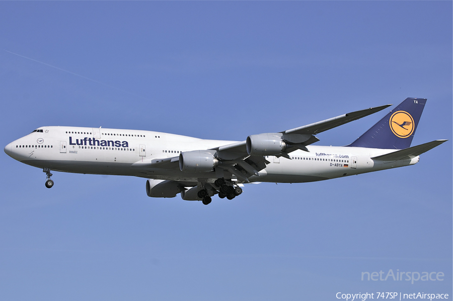 Lufthansa Boeing 747-830 (D-ABYA) | Photo 33314
