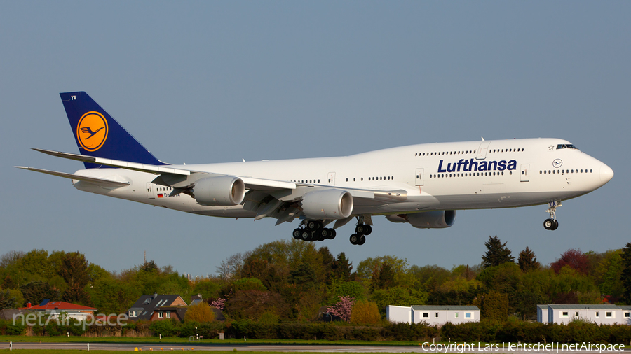 Lufthansa Boeing 747-830 (D-ABYA) | Photo 360989