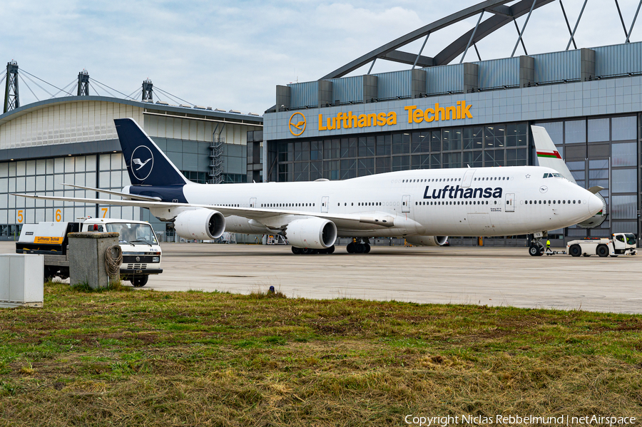 Lufthansa Boeing 747-830 (D-ABYA) | Photo 413502