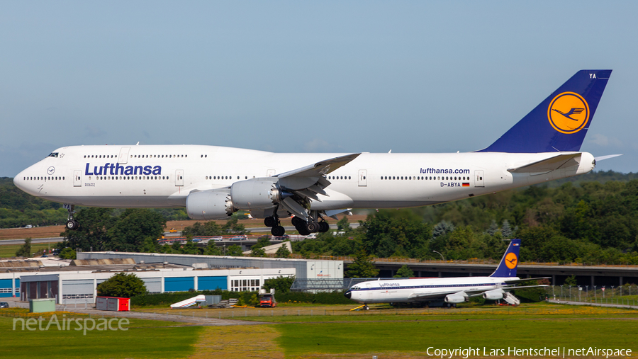 Lufthansa Boeing 747-830 (D-ABYA) | Photo 431425