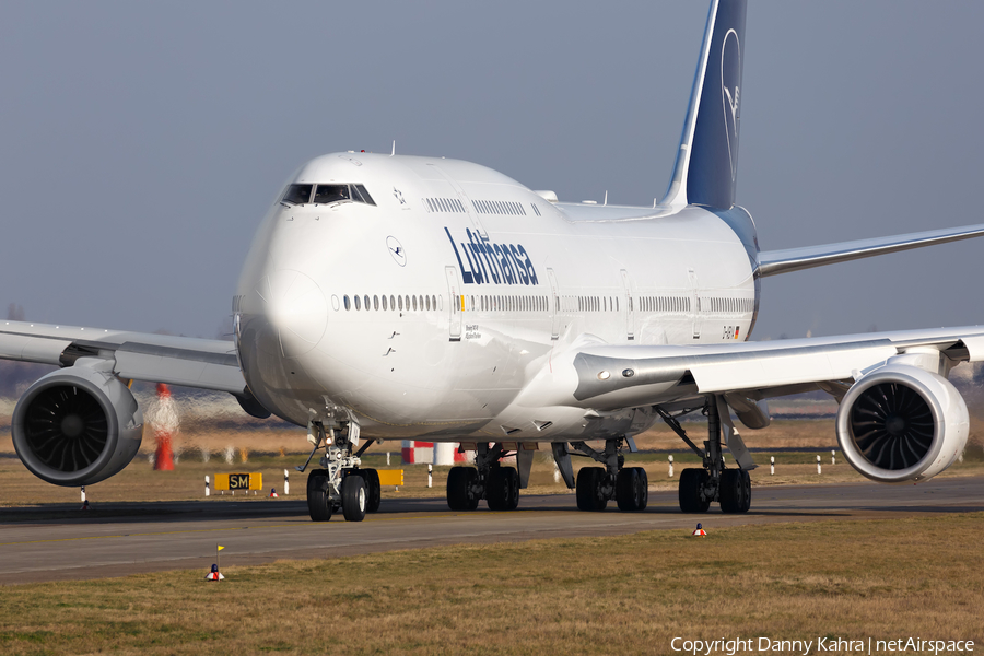 Lufthansa Boeing 747-830 (D-ABYA) | Photo 218373