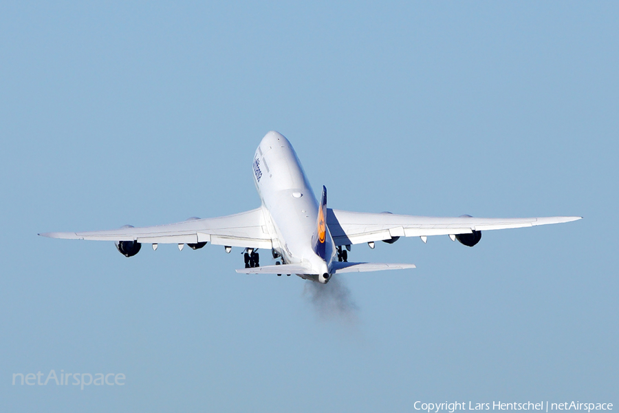 Lufthansa Boeing 747-830 (D-ABYC) | Photo 55134