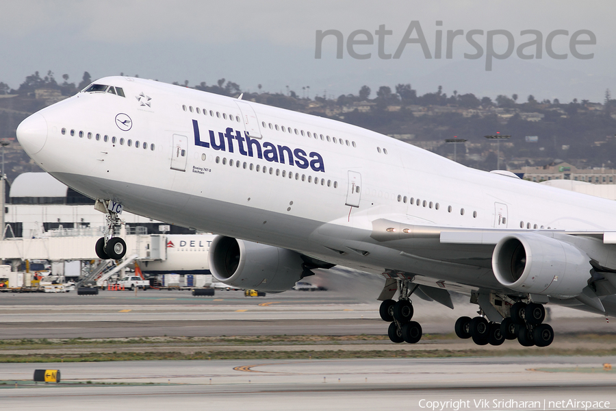 Lufthansa Boeing 747-830 (D-ABYC) | Photo 42103