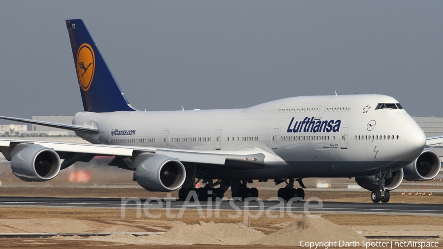 Lufthansa Boeing 747-830 (D-ABYD) | Photo 208518