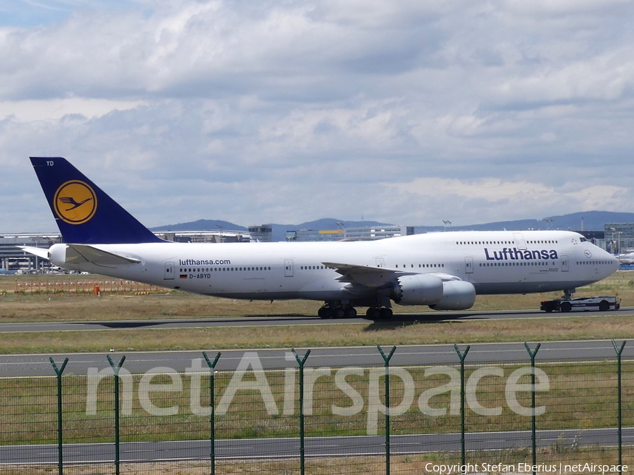 Lufthansa Boeing 747-830 (D-ABYD) | Photo 393166