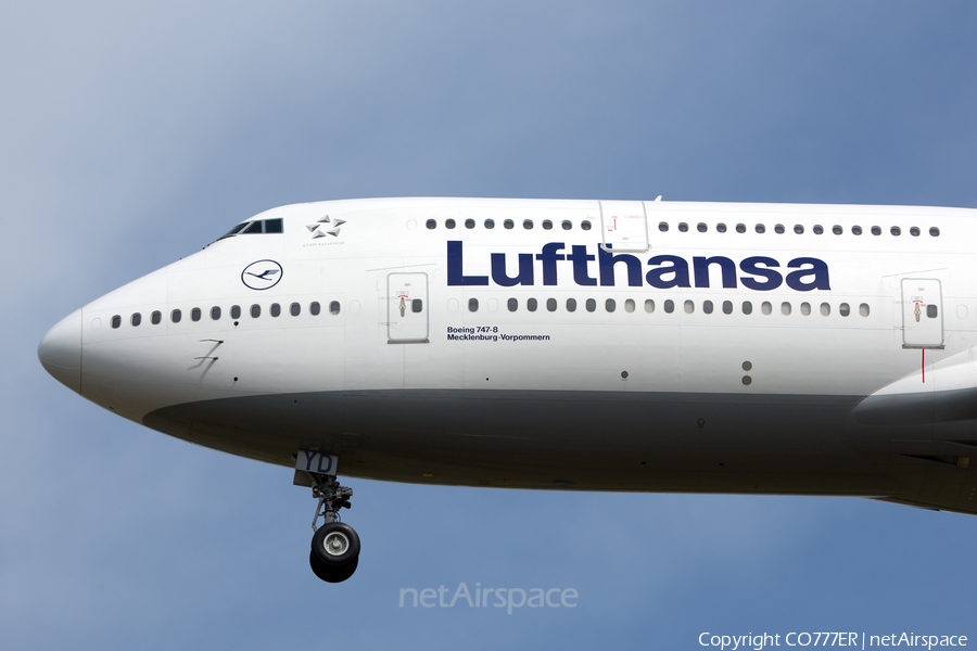 Lufthansa Boeing 747-830 (D-ABYD) | Photo 24669