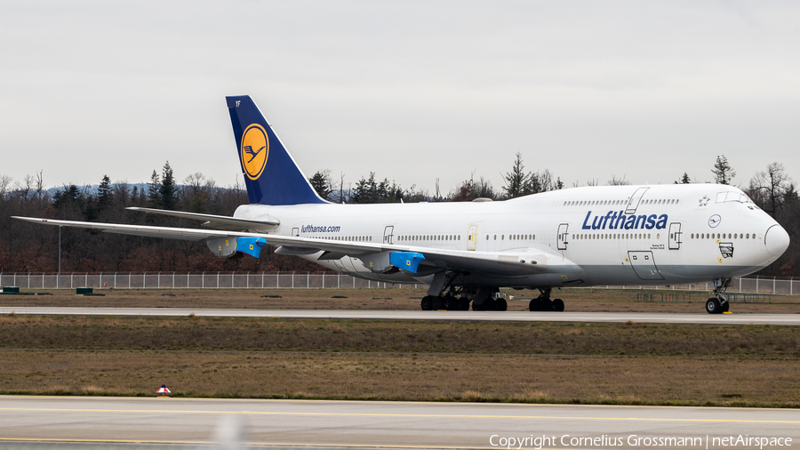 Lufthansa Boeing 747-830 (D-ABYF) | Photo 419169