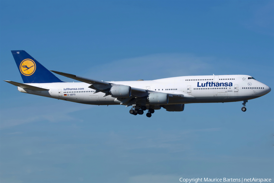 Lufthansa Boeing 747-830 (D-ABYG) | Photo 436392