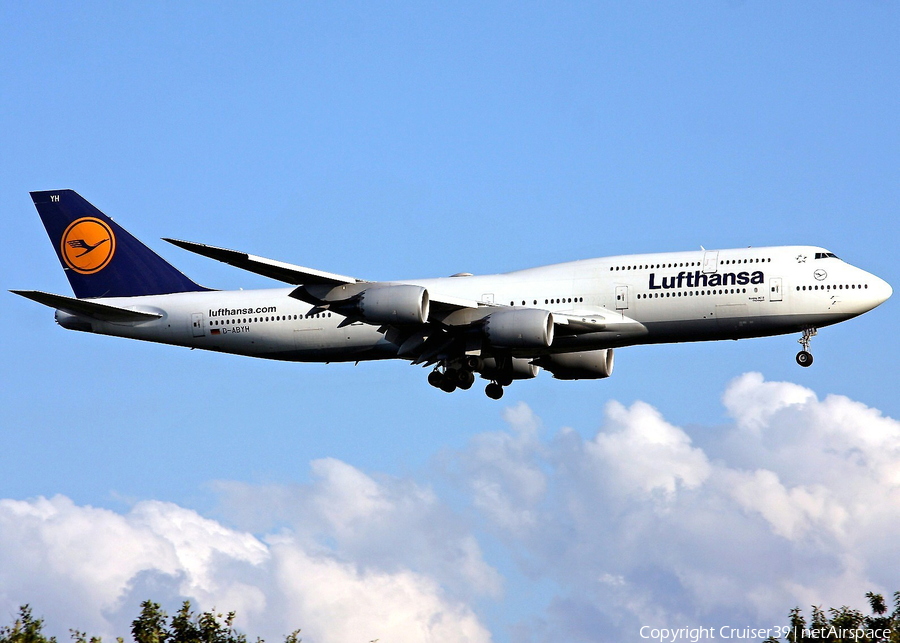 Lufthansa Boeing 747-830 (D-ABYH) | Photo 76473