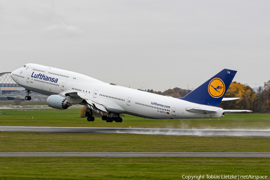 Lufthansa Boeing 747-830 (D-ABYH) | Photo 411786
