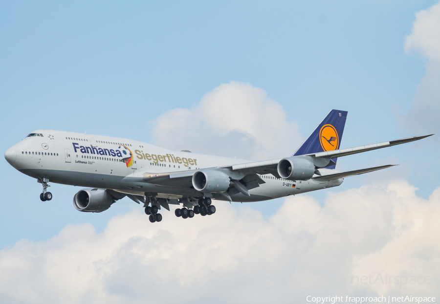 Lufthansa Boeing 747-830 (D-ABYI) | Photo 106133