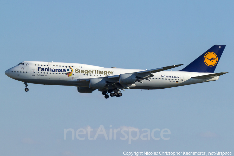 Lufthansa Boeing 747-830 (D-ABYI) | Photo 158759