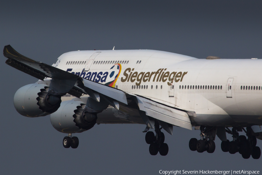 Lufthansa Boeing 747-830 (D-ABYI) | Photo 184475