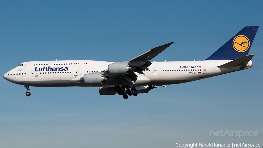 Lufthansa Boeing 747-830 (D-ABYI) | Photo 358290
