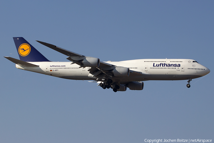 Lufthansa Boeing 747-830 (D-ABYI) | Photo 45343