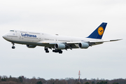 Lufthansa Boeing 747-830 (D-ABYI) at  Hamburg - Fuhlsbuettel (Helmut Schmidt), Germany