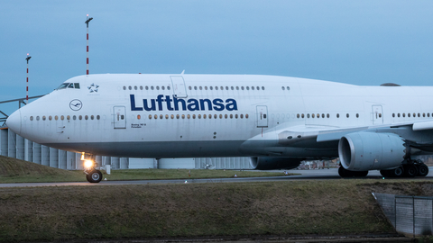 Lufthansa Boeing 747-830 (D-ABYI) at  Hamburg - Fuhlsbuettel (Helmut Schmidt), Germany