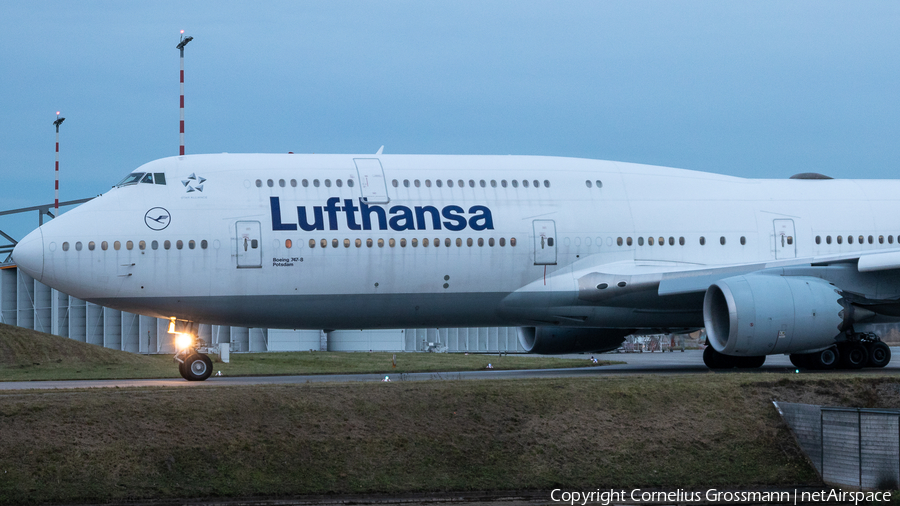 Lufthansa Boeing 747-830 (D-ABYI) | Photo 416958