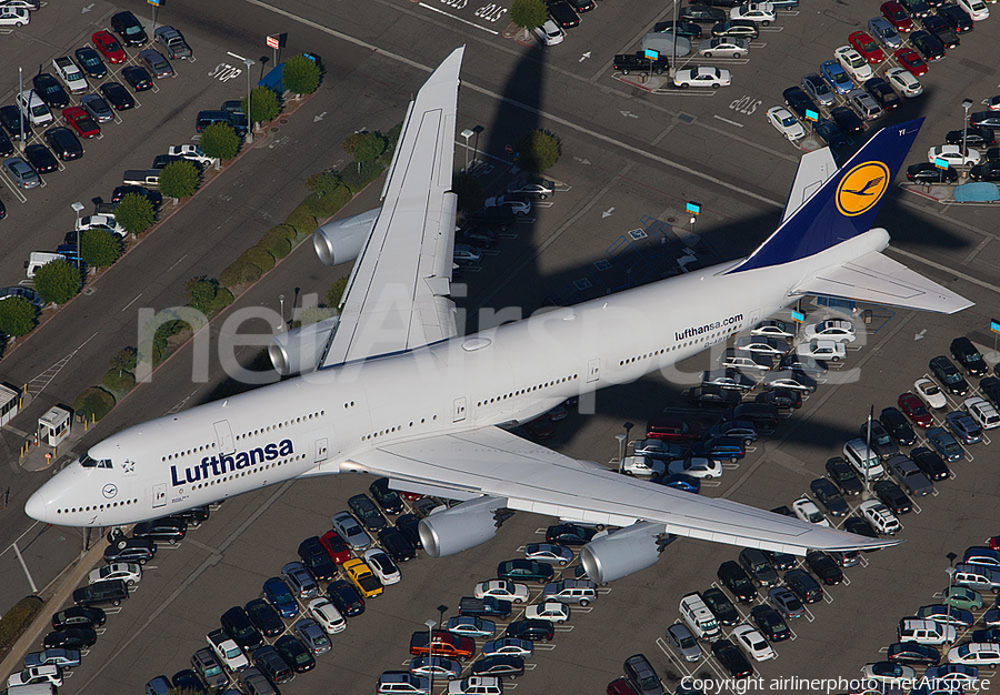 Lufthansa Boeing 747-830 (D-ABYI) | Photo 46634