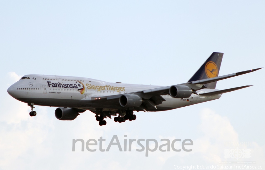 Lufthansa Boeing 747-830 (D-ABYI) | Photo 117012