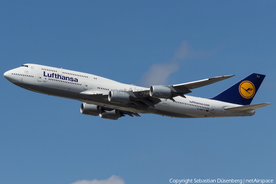 Lufthansa Boeing 747-830 (D-ABYJ) | Photo 138447