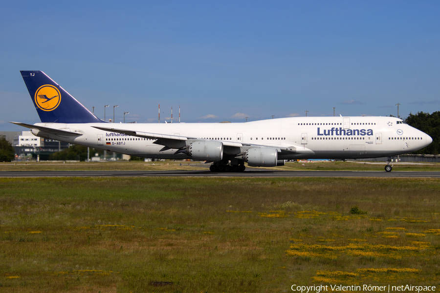 Lufthansa Boeing 747-830 (D-ABYJ) | Photo 509359