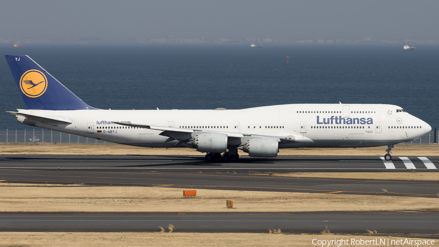Lufthansa Boeing 747-830 (D-ABYJ) | Photo 681645
