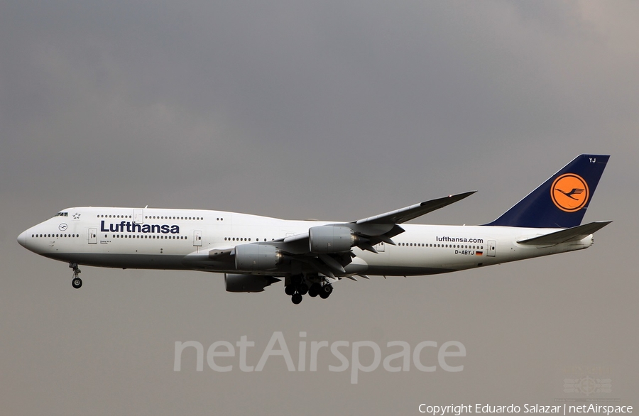 Lufthansa Boeing 747-830 (D-ABYJ) | Photo 141765