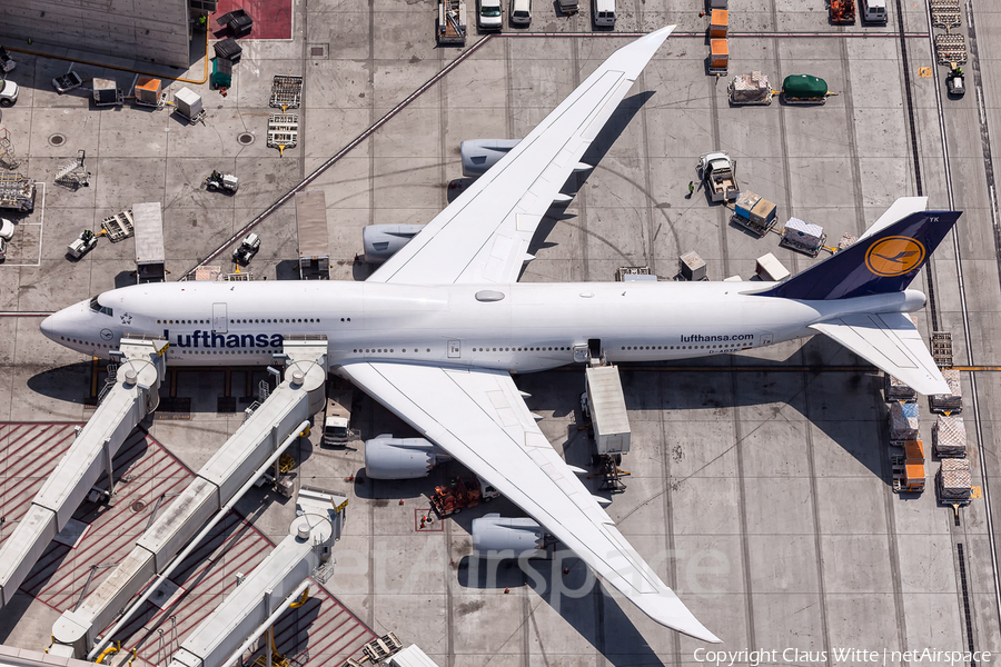 Lufthansa Boeing 747-830 (D-ABYK) | Photo 307625