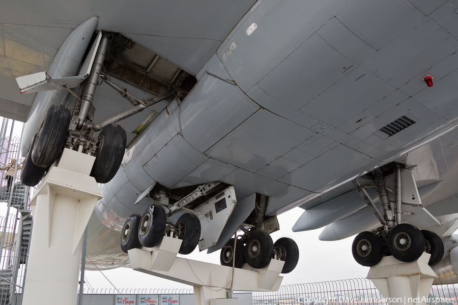 Lufthansa Boeing 747-230B (D-ABYM) | Photo 100153