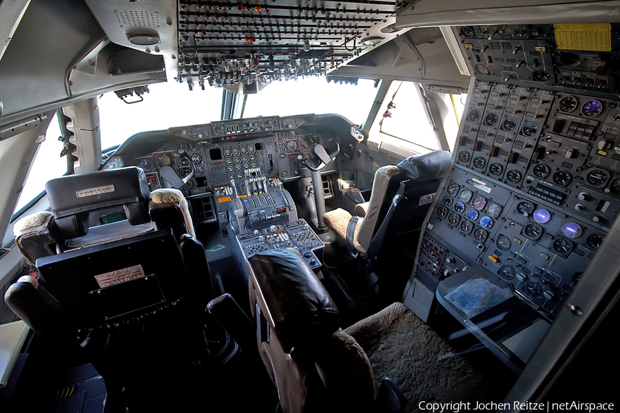 Lufthansa Boeing 747-230B (D-ABYM) | Photo 100568