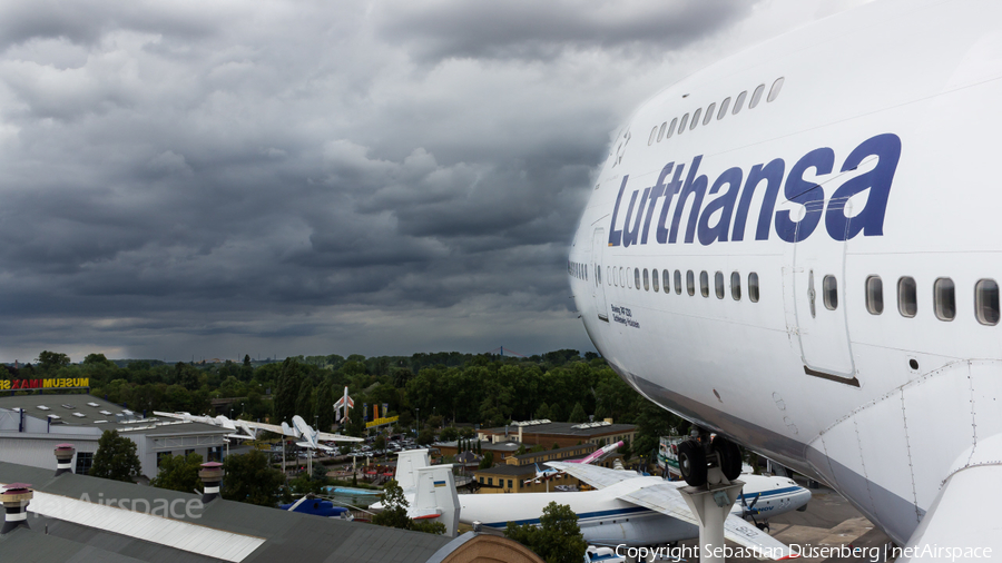 Lufthansa Boeing 747-230B (D-ABYM) | Photo 116520