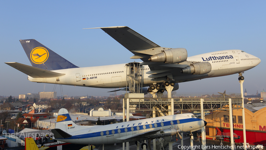 Lufthansa Boeing 747-230B (D-ABYM) | Photo 141536
