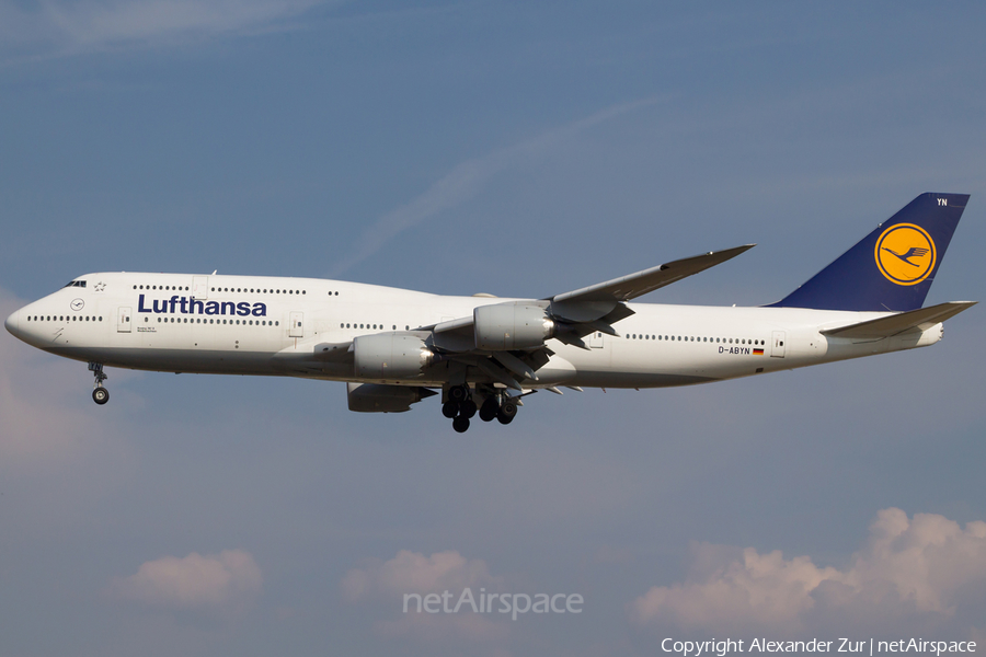 Lufthansa Boeing 747-830 (D-ABYN) | Photo 125800
