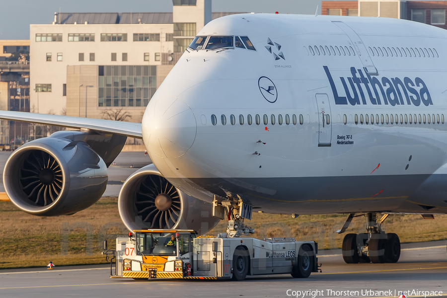Lufthansa Boeing 747-830 (D-ABYN) | Photo 163669