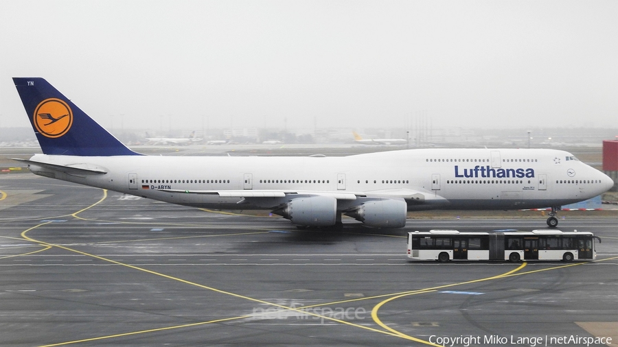 Lufthansa Boeing 747-830 (D-ABYN) | Photo 182924