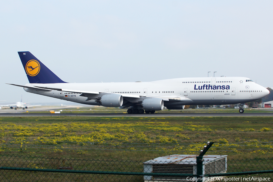 Lufthansa Boeing 747-830 (D-ABYN) | Photo 382757
