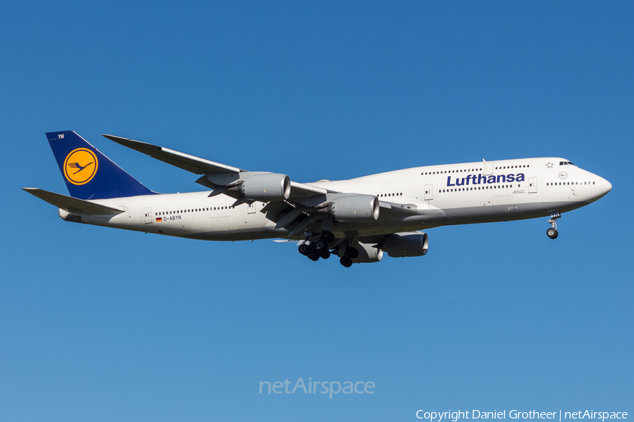 Lufthansa Boeing 747-830 (D-ABYN) | Photo 87127