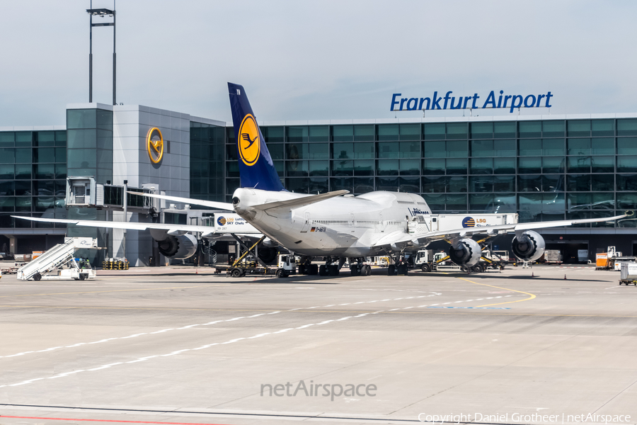 Lufthansa Boeing 747-830 (D-ABYN) | Photo 92338