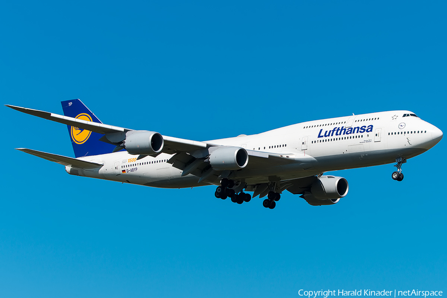 Lufthansa Boeing 747-830 (D-ABYP) | Photo 297302