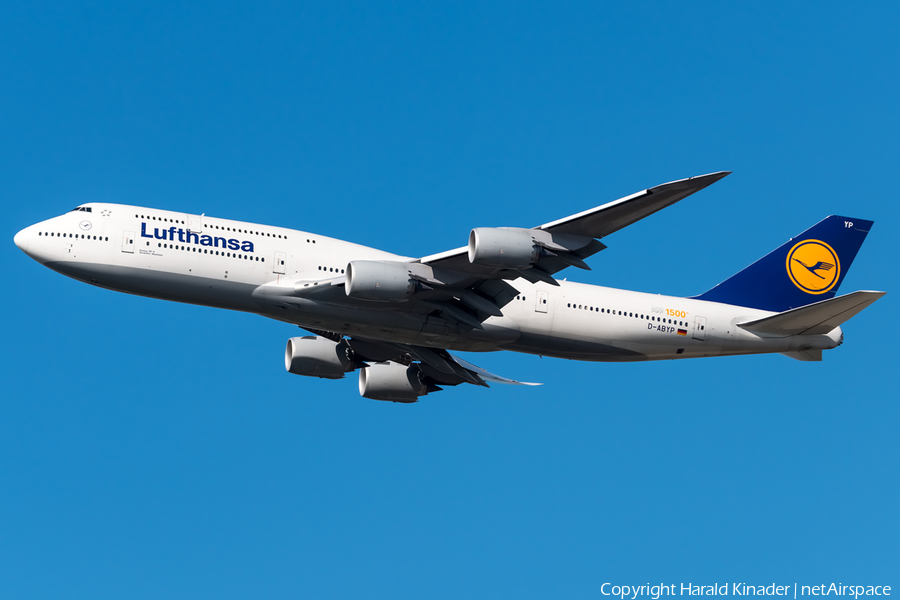 Lufthansa Boeing 747-830 (D-ABYP) | Photo 298973