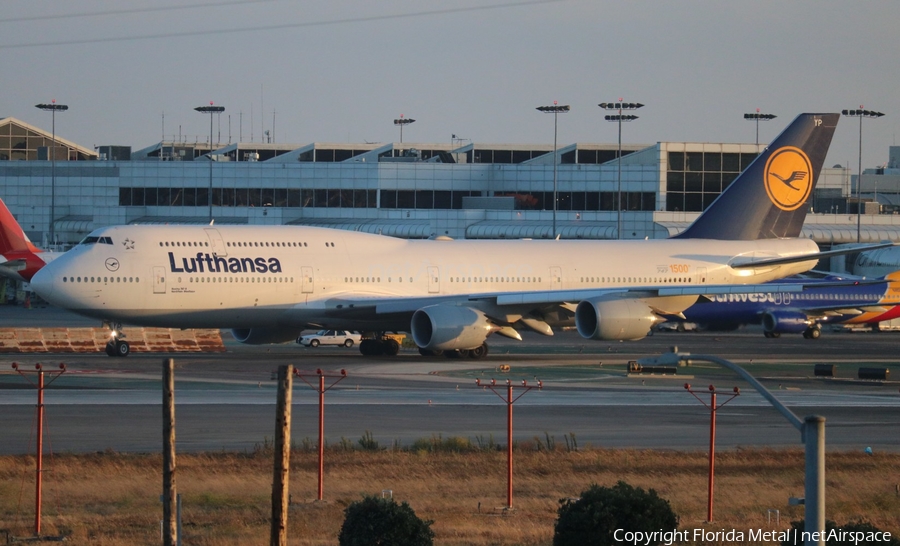 Lufthansa Boeing 747-830 (D-ABYP) | Photo 572026