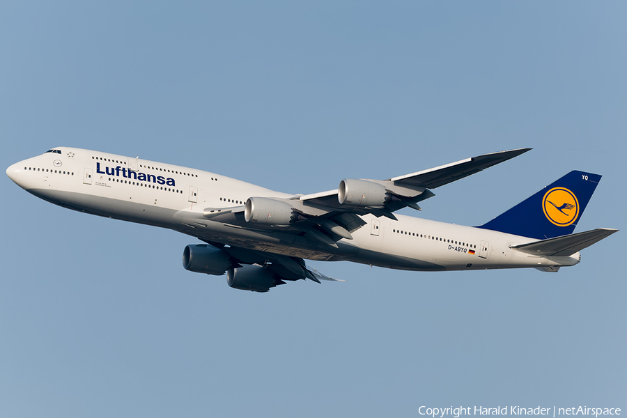 Lufthansa Boeing 747-830 (D-ABYQ) | Photo 298542