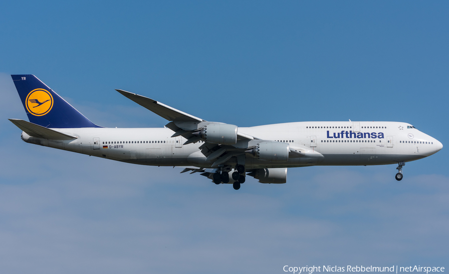 Lufthansa Boeing 747-830 (D-ABYR) | Photo 243152
