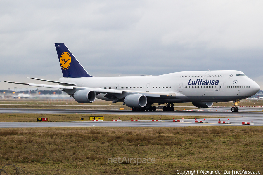Lufthansa Boeing 747-830 (D-ABYR) | Photo 397954
