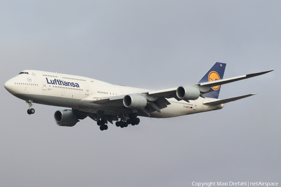 Lufthansa Boeing 747-830 (D-ABYR) | Photo 489006